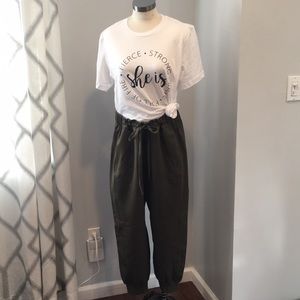 NWT OLIVE JOGGER PANTS